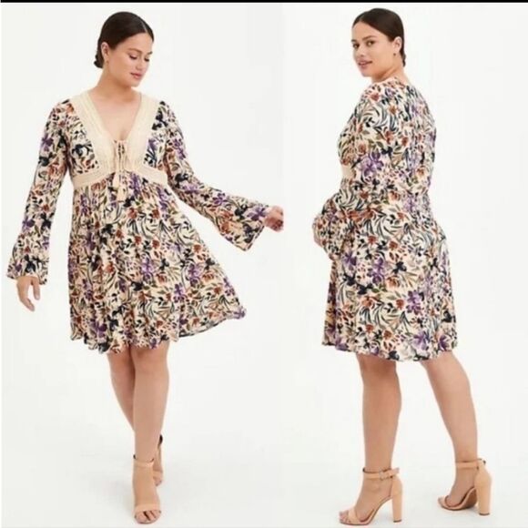 Torrid Sand Floral Gauze Lace up Skater Long Sleeve Mini Dress NWT - Picture 1 of 6